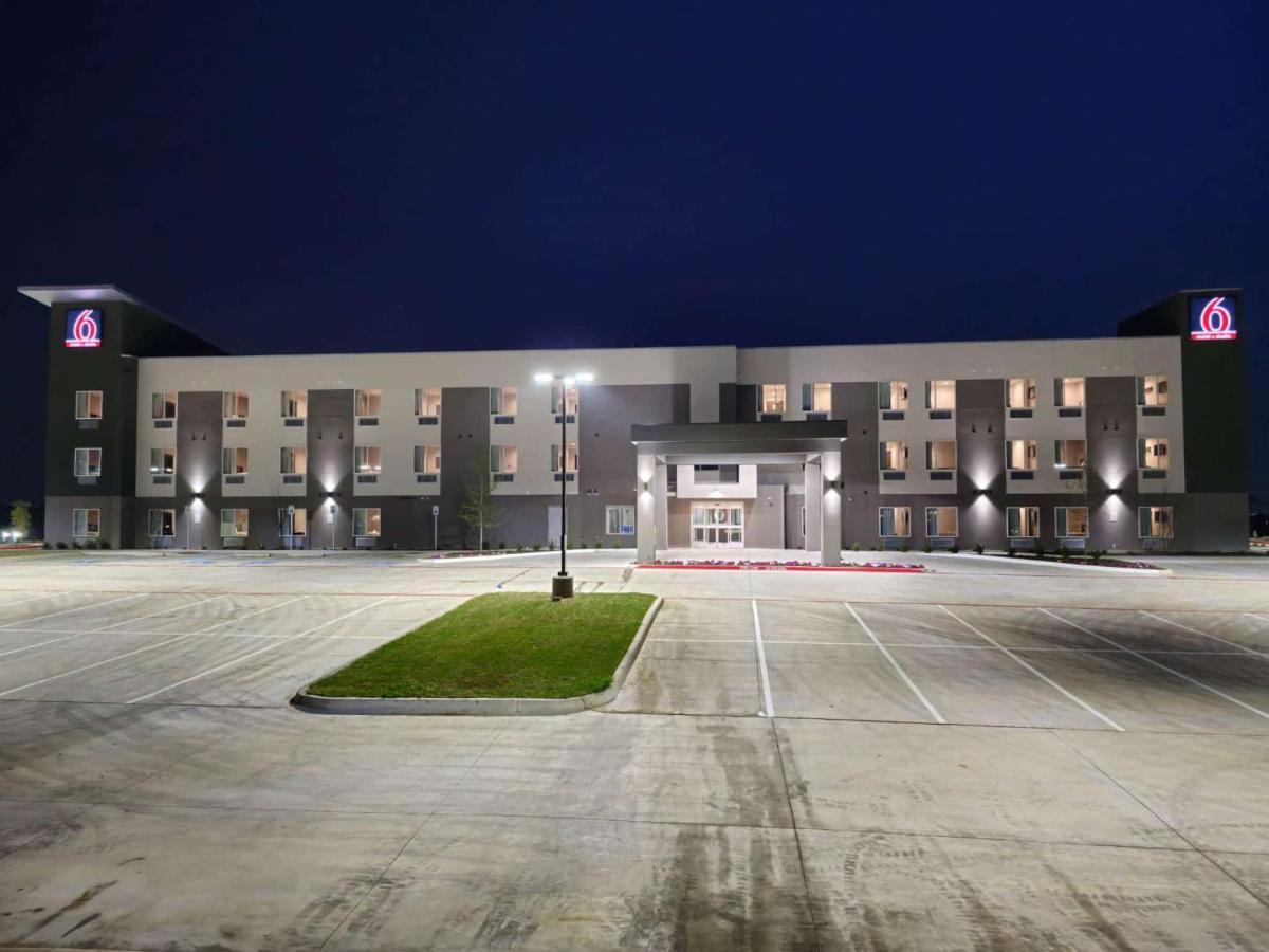 6 Worth Tx Worth 4* Fort Worth